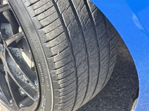 Used 2019 Ford Mustang GT image 3