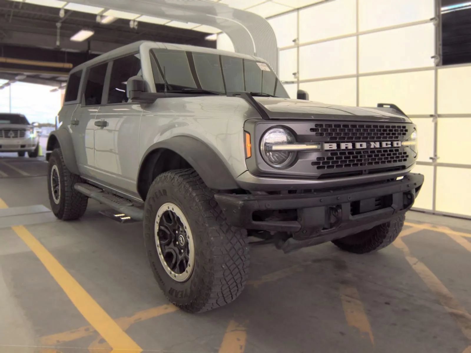 Used 2022 Ford Bronco Badlands w/ Sasquatch Package AWD/4WD image 2