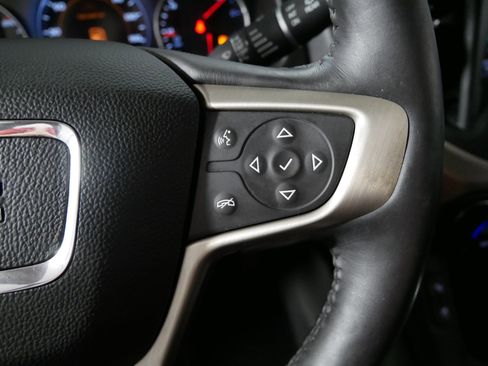 Certified 2017 GMC Acadia Denali AWD/4WD image 28