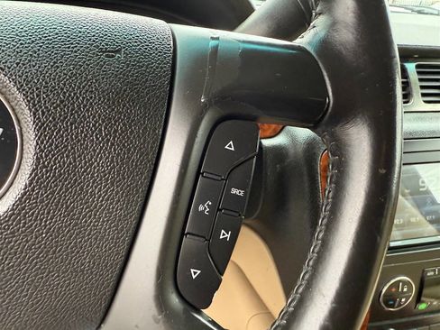 Used 2007 Chevrolet Suburban LTZ w/ LTZ Preferred Equipment Group image 34