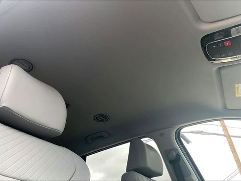 Used 2024 Hyundai Palisade SEL FWD image 12