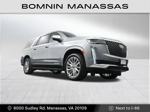 Used 2024 Cadillac Escalade ESV Premium Luxury AWD/4WD image 42