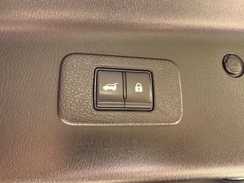 Used 2023 Nissan Armada SL w/ Midnight Edition Package AWD/4WD image 15