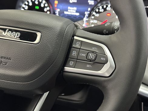 Used 2025 Jeep Compass Limited AWD/4WD image 28