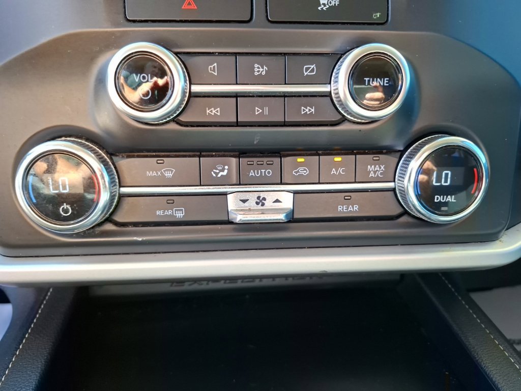 Used 2022 Ford Expedition XLT RWD image 25