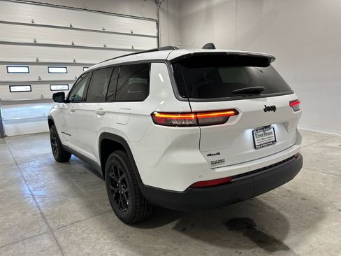 New 2026 Jeep Grand Cherokee L 4WD image 8