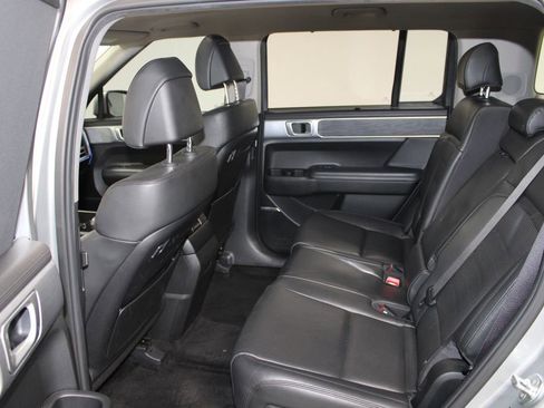 Used 2024 Hyundai Santa Fe Limited image 18