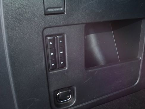 Used 2023 Ford Expedition Max XLT image 43