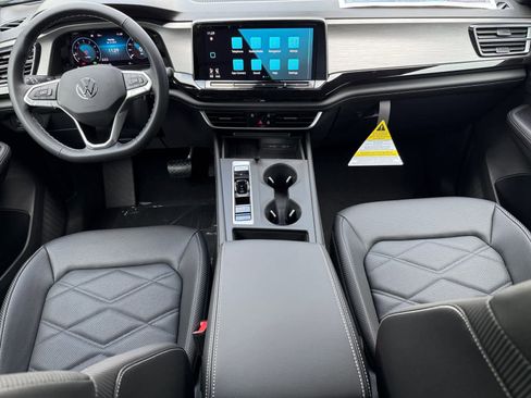 New 2025 Volkswagen Atlas Cross Sport SE image 10