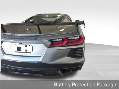 Used 2023 Chevrolet Corvette Stingray Preferred Cpe RWD image 7