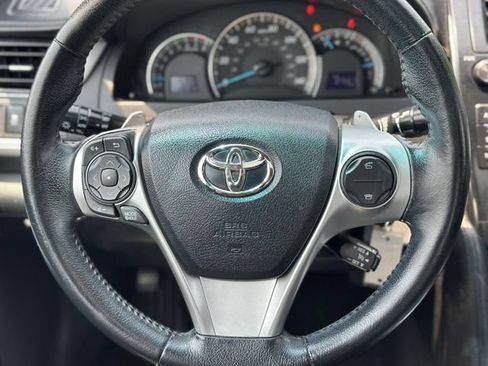 Used 2014 Toyota Camry SE FWD image 17