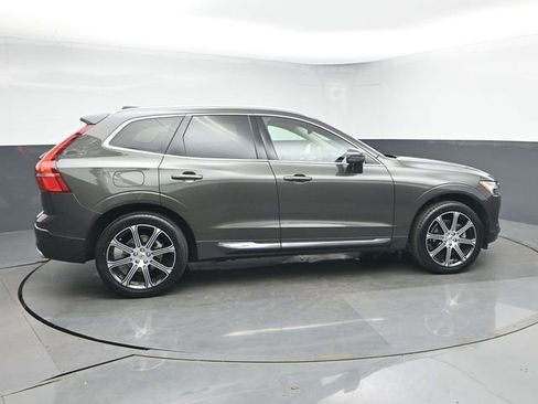 Used 2021 Volvo XC60 T5 Inscription w/ Protection Package FWD image 9
