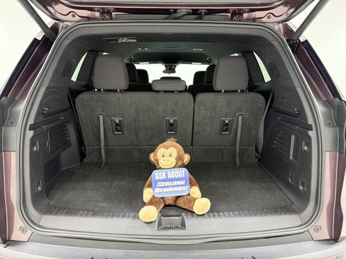 Used 2025 GMC Acadia Elevation image 9