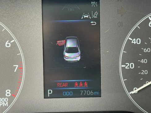 Used 2024 Toyota Corolla LE image 18