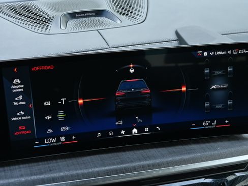 Used 2025 BMW ALPINA XB7 AWD/4WD image 39