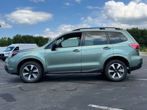 Used 2017 Subaru Forester 2.5i w/ Alloy Wheel Package AWD/4WD image 5