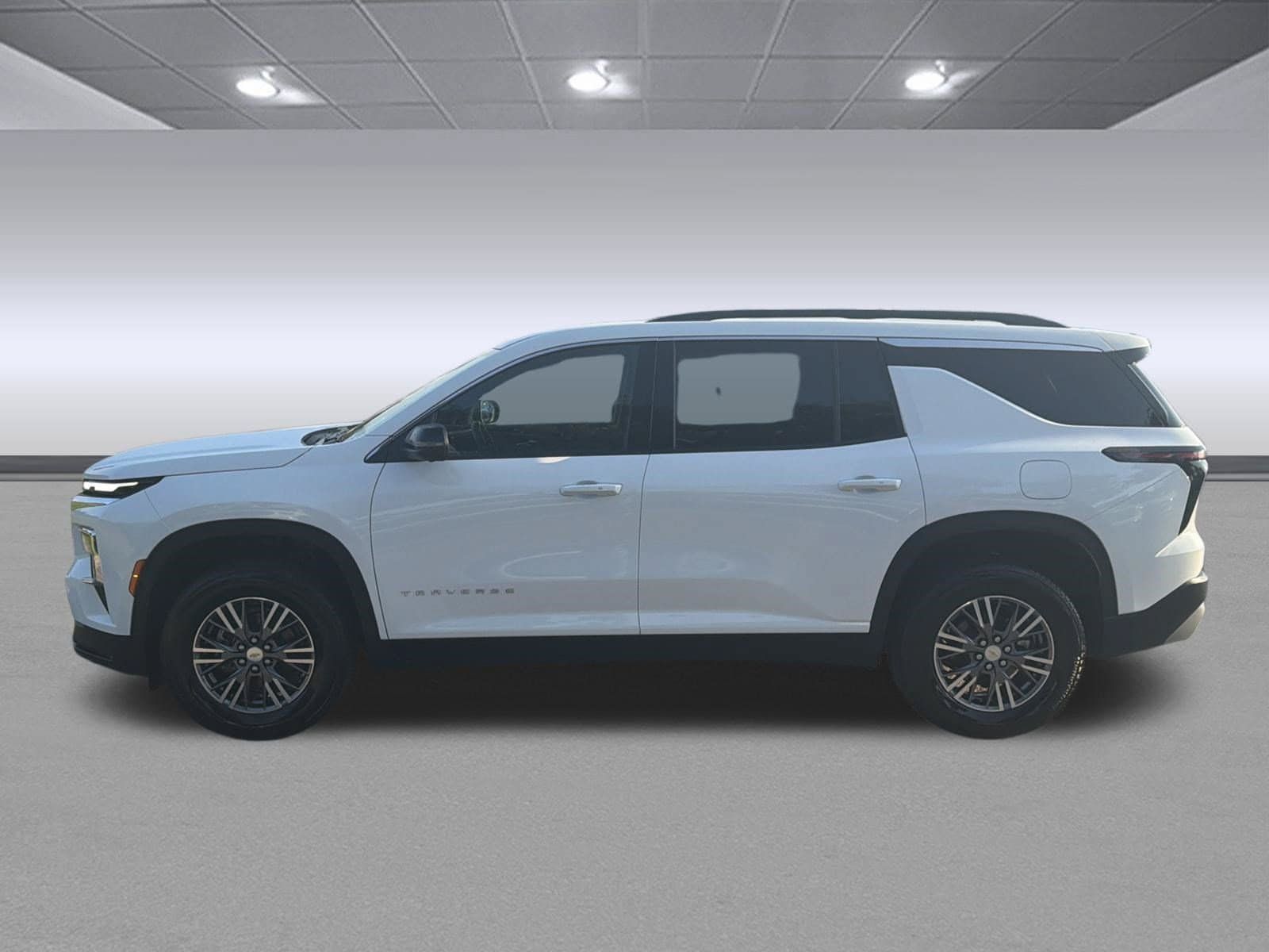 Used 2026 Chevrolet Traverse LT w/ Driver Confidence Package FWD image 6