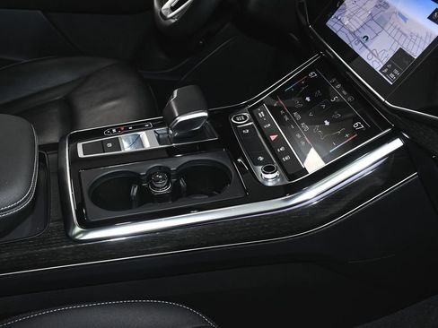 Used 2025 Audi Q7 3.0T Premium w/ Convenience Package AWD/4WD image 71