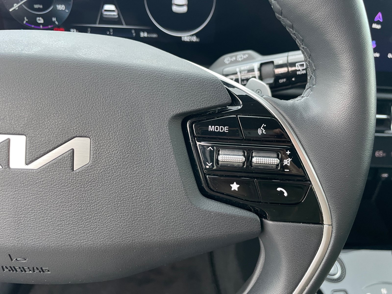 Used 2024 Kia Niro Wave w/ Wave Preserve Package FWD image 11