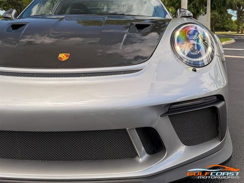 Used 2019 Porsche 911 GT3 RS w/ Weissach Package RWD image 3
