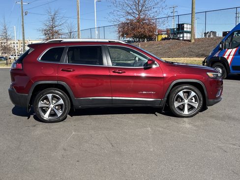Certified 2021 Jeep Cherokee Limited w/ Elite Package image 10