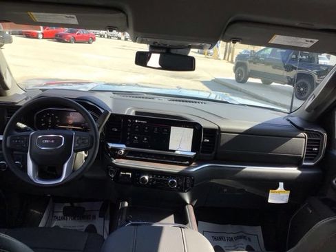 New 2026 GMC Sierra 2500 SLT AWD/4WD image 21