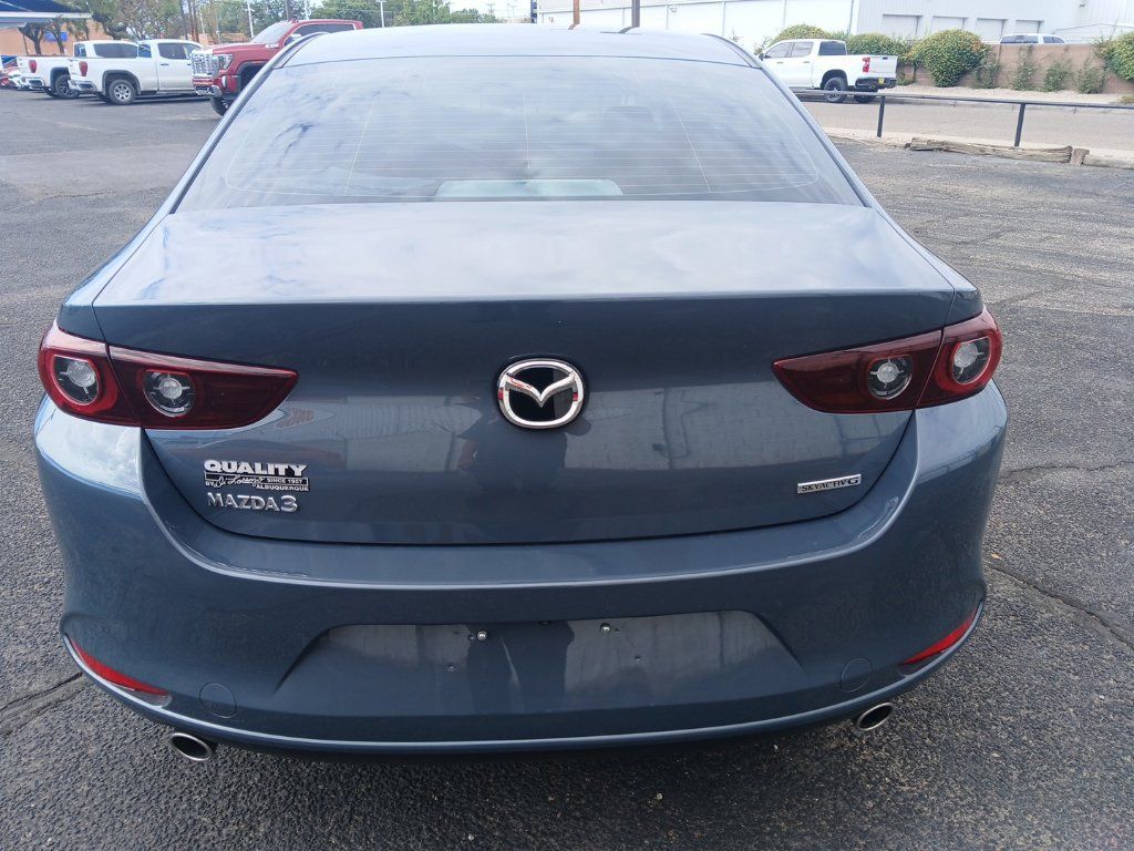 Used 2023 MAZDA MAZDA3 s FWD image 4