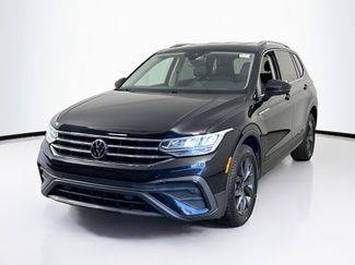 Used 2022 Volkswagen Tiguan SE video 1