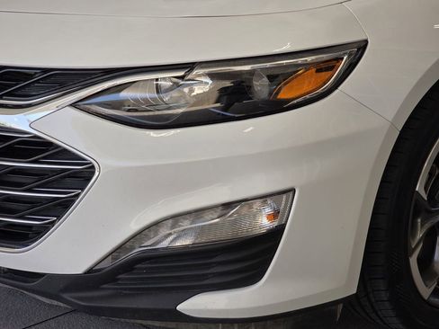 Used 2023 Chevrolet Malibu LT FWD image 7