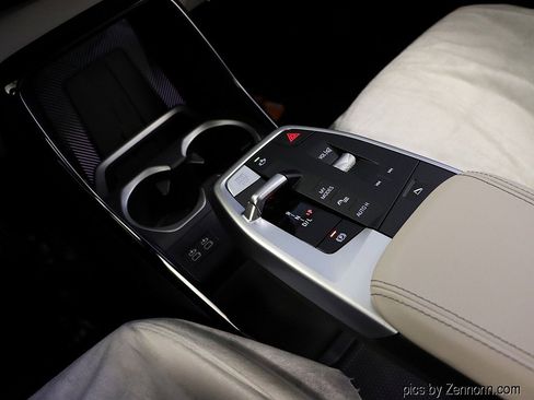 New 2026 BMW X1 xDrive28i w/ Technology Package image 24