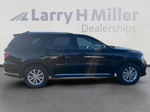 Used 2023 Dodge Durango SXT image 6