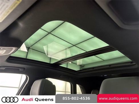 Certified 2025 Audi Q3 2.0T Premium Plus w/ Premium Plus Package image 22