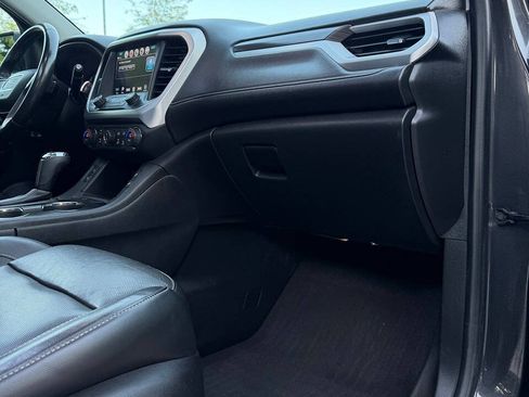 Used 2017 GMC Acadia SLT w/ LPO, Floor Liner Package AWD/4WD image 47