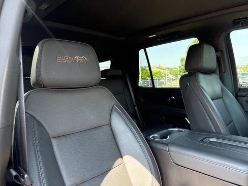 Used 2024 Chevrolet Tahoe High Country AWD/4WD image 36