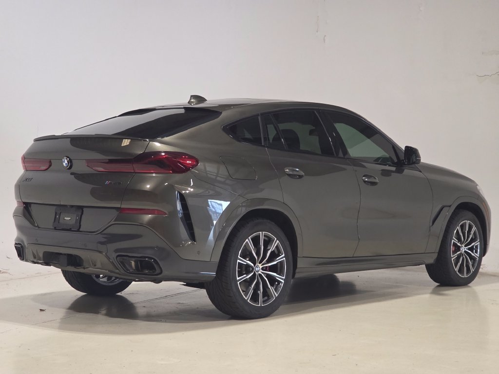 Used 2022 BMW X6 xDrive40i w/ M Sport Package AWD/4WD image 5