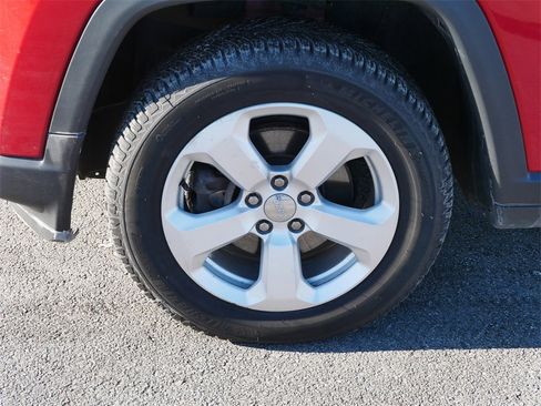 Used 2018 Jeep Compass Latitude w/ Popular Equipment Group image 15