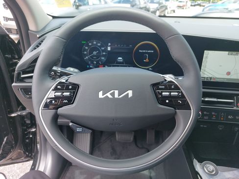 New 2024 Kia Niro Wind w/ Wind Preserve Package image 18