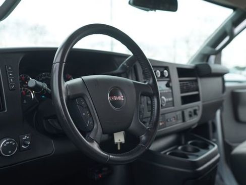 Used 2021 GMC Savana 3500 w/ Driver Convenience Package image 22