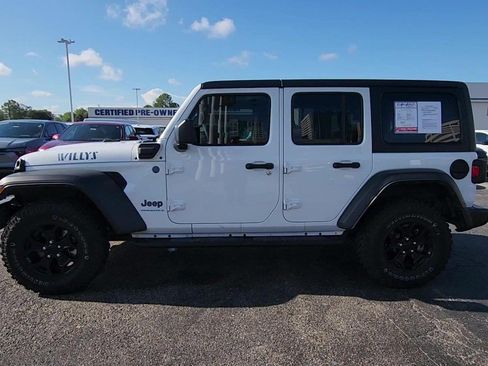 Used 2023 Jeep Wrangler Unlimited AWD/4WD image 5