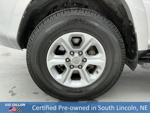Used 2020 Toyota 4Runner SR5 Premium image 18