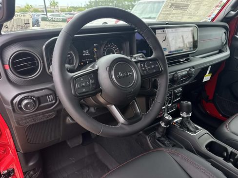 New 2026 Jeep Wrangler Unlimited Rubicon AWD/4WD image 17