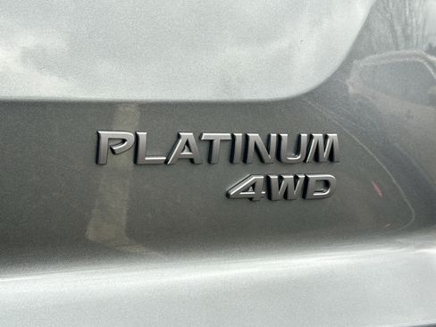 New 2026 Nissan Pathfinder Platinum image 11