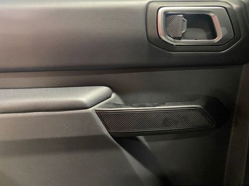 New 2025 Ford Bronco Badlands image 17