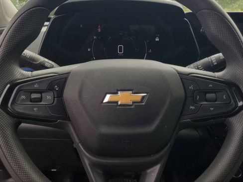 Used 2025 Chevrolet Blazer RS w/ Enhanced Convenience Package AWD/4WD image 5