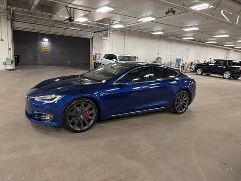 Used 2018 Tesla Model S P100D image 1