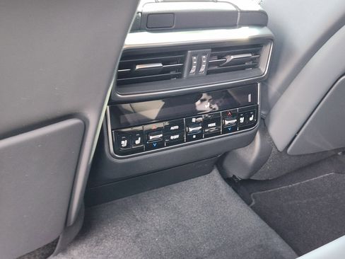 New 2026 Lexus LX 600 4WD w/ Luxury Package image 22