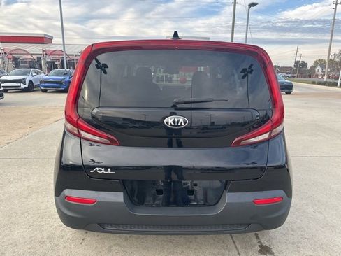 Used 2020 Kia Soul LX image 4