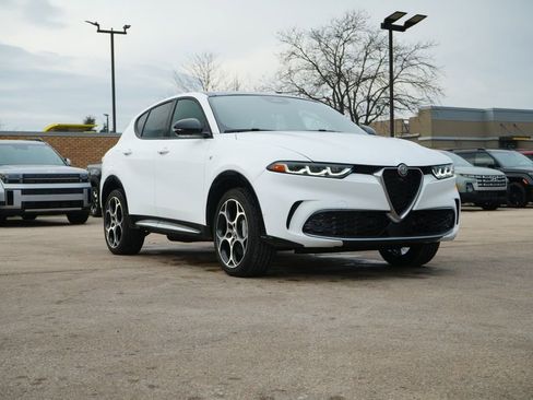 Used 2024 Alfa Romeo Tonale Ti w/ Active Assist Package image 1