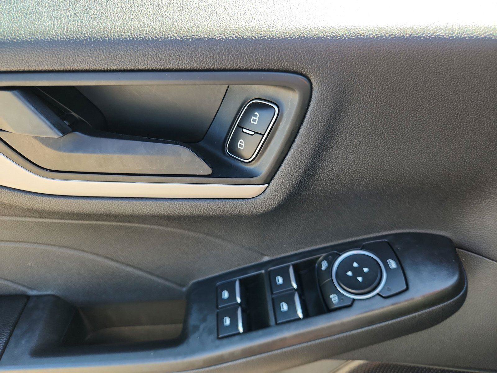 Used 2022 Ford Escape S AWD/4WD image 17