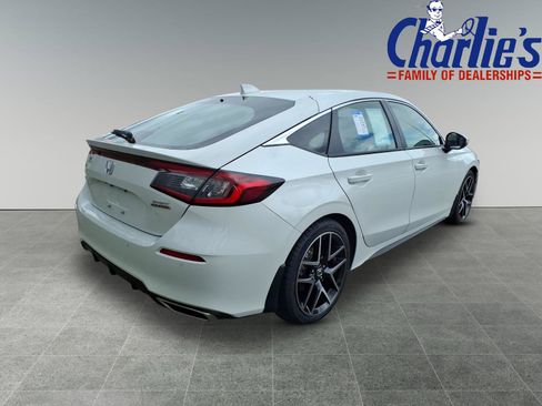 Used 2023 Honda Civic Sport Touring image 4